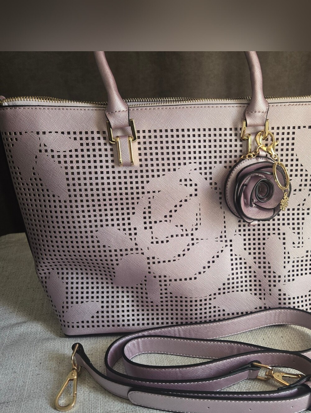 Vince Camuto Rose Colored Hamdbag
